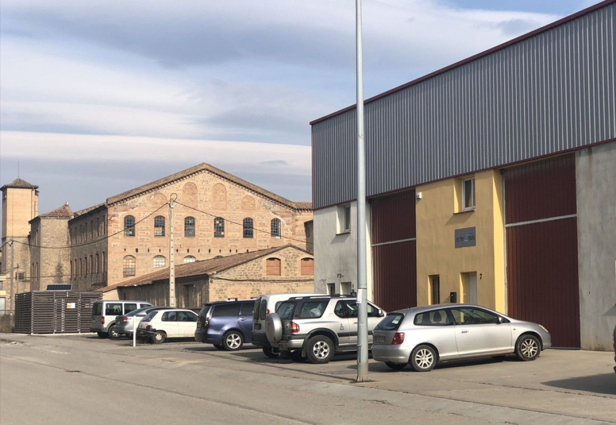 El ple de Gironella ha aprovat la modificació de les normes urbanístiques de les condicions d'ús de les zones industrials.