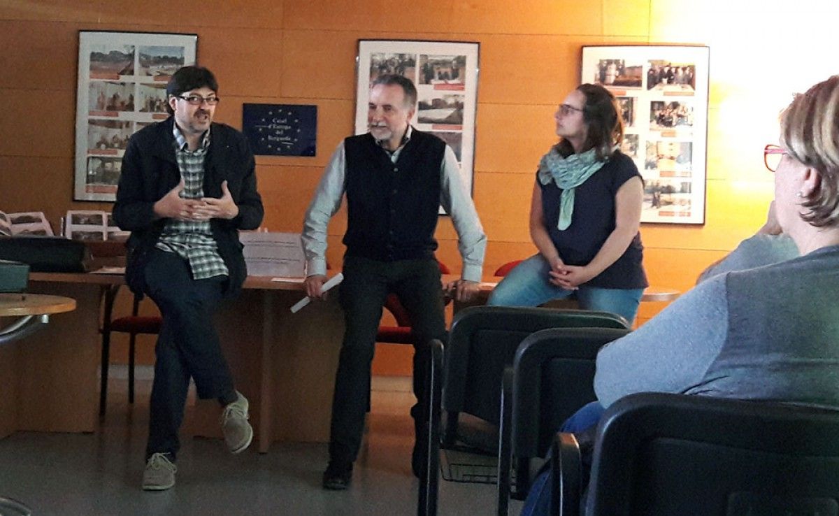 Roda de premsa de presentació de la col·lecció de postals de Jaume Huch i Guixer.