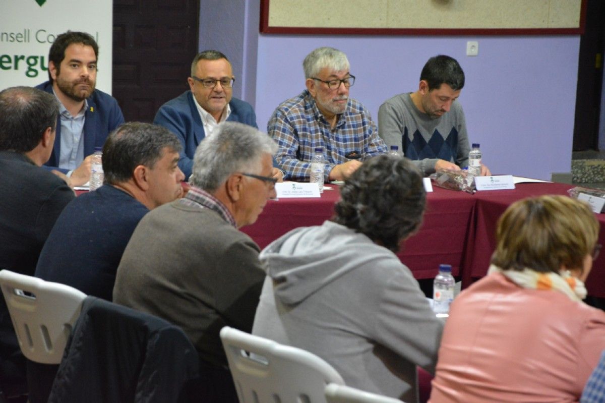 Consell d'Alcaldes del Berguedà al Saló La Flor de la Pobla.