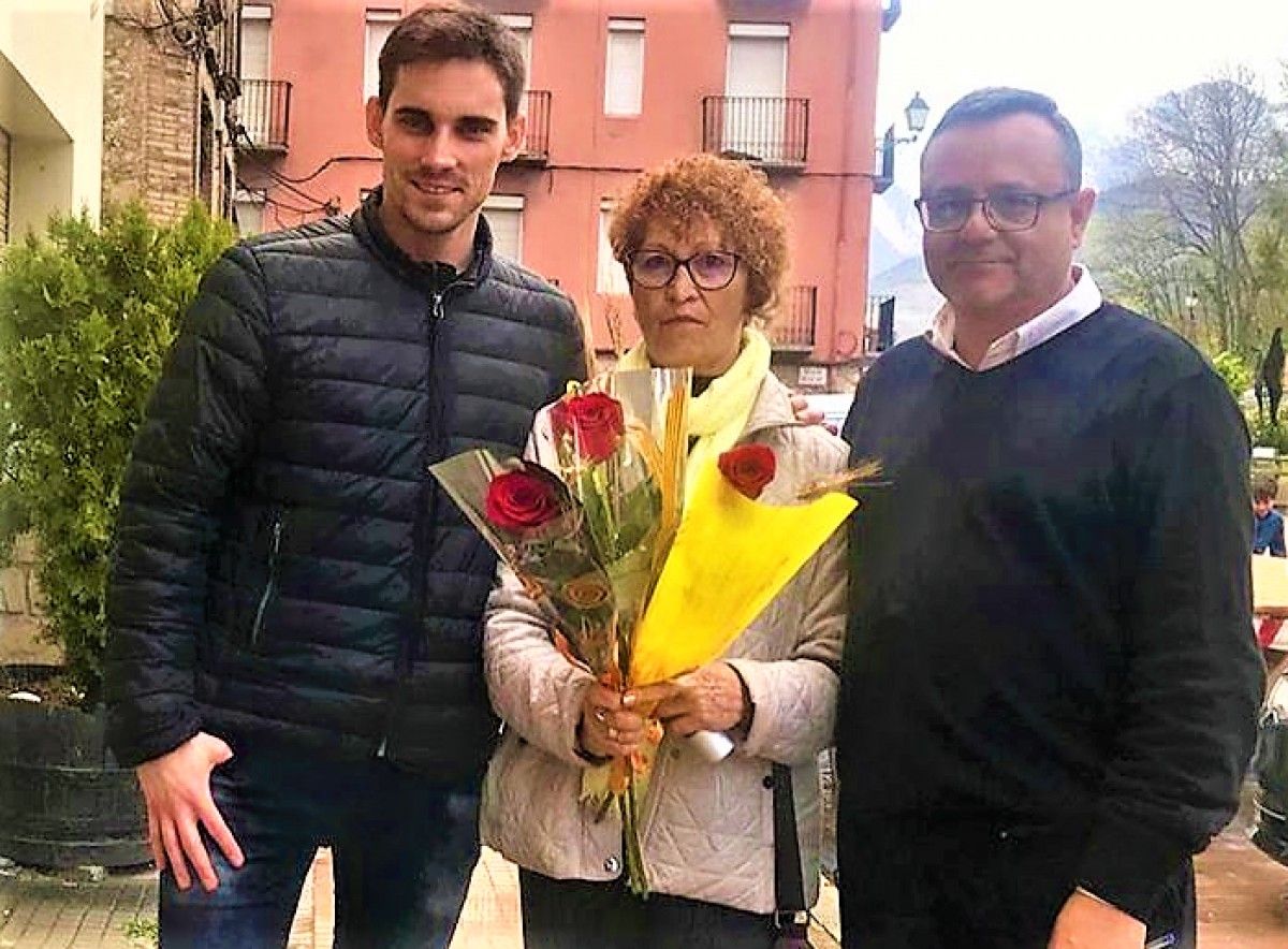 Una rosa per a cada vídua és una iniciativa de l'Ajuntament de Guardiola de Berguedà.