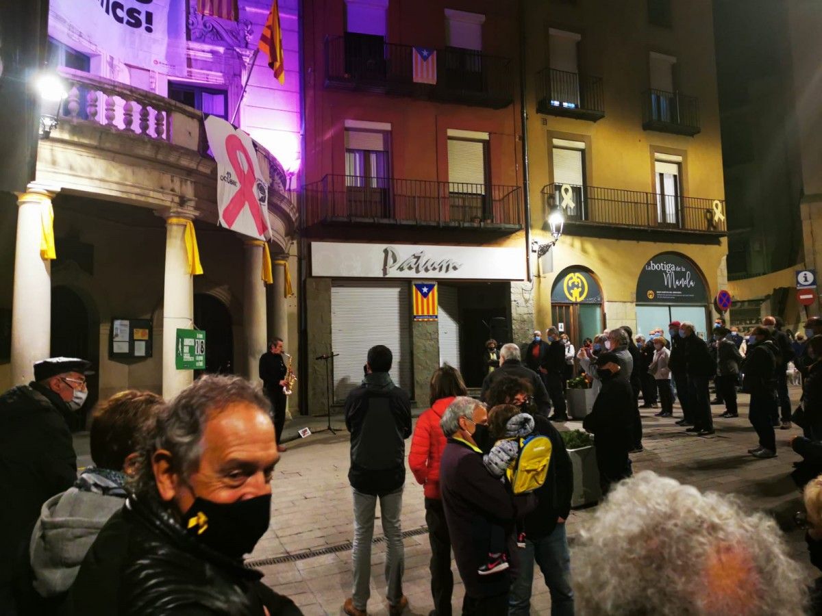 Concentració a la plaça de Sant Pere contra els detencions a independentistes.