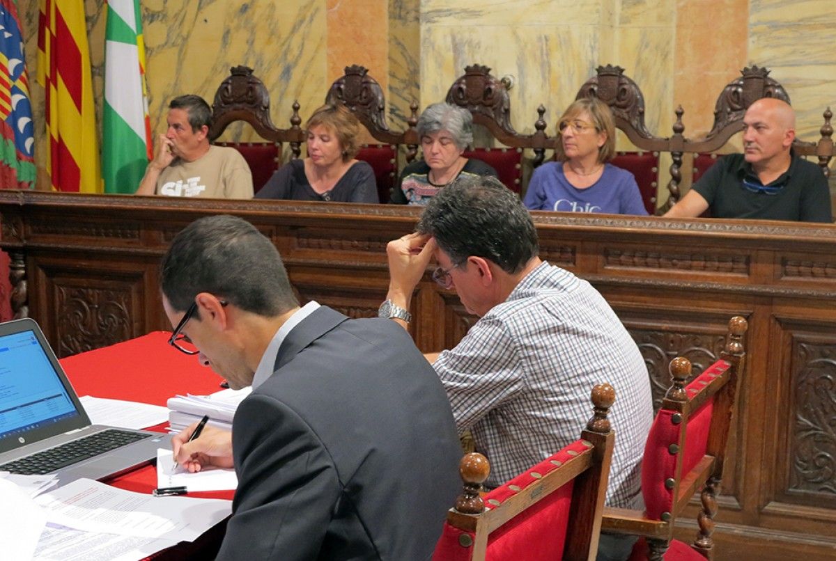 La banqueta de l'Ajuntament de Berga, amb membres de la CUP, ERC i ICV. 