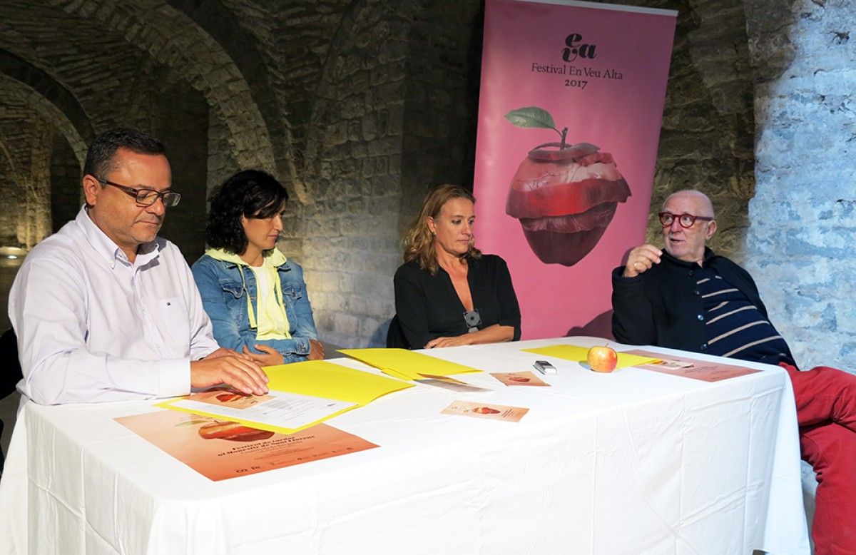 Roda de premsa de presentació el Festival EVA al Monestir de Sant Llorenç. 