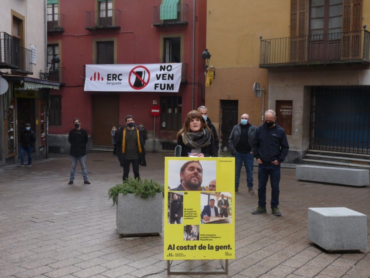 ERC Berguedà durant la roda de premsa a la Plaça Sant Pere