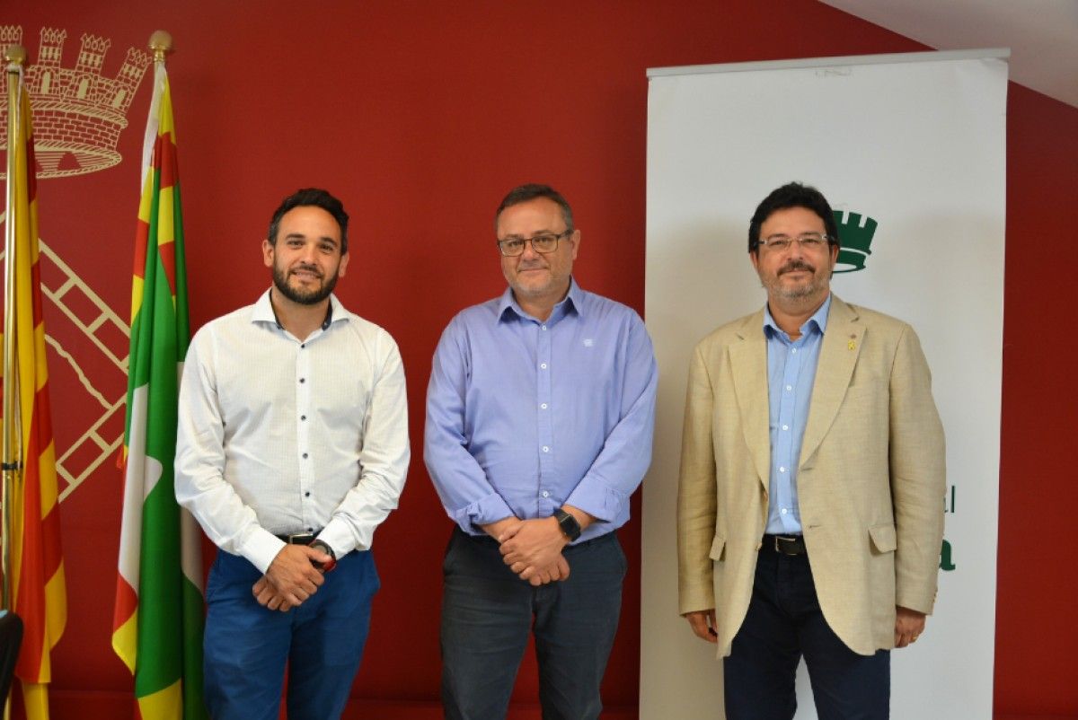 El vicepresident i conseller de Transports, Abel García, el president Josep Lara, i el secretari d'Infraestructures i Mobilitat, Isidre Gavín.