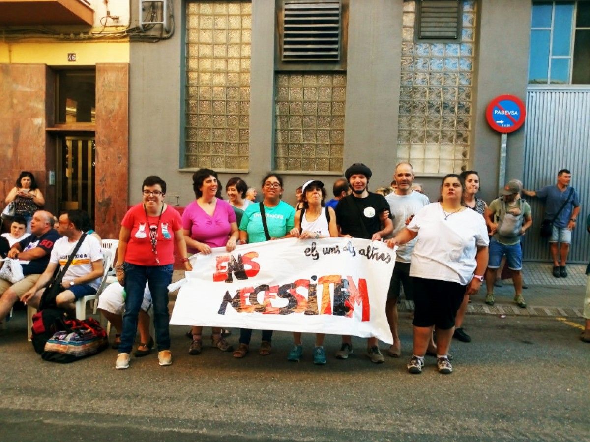 Concentració a favor de l'Associació Pro Disminuïts Psíquics del Berguedà el passat mes de juliol (arxiu).