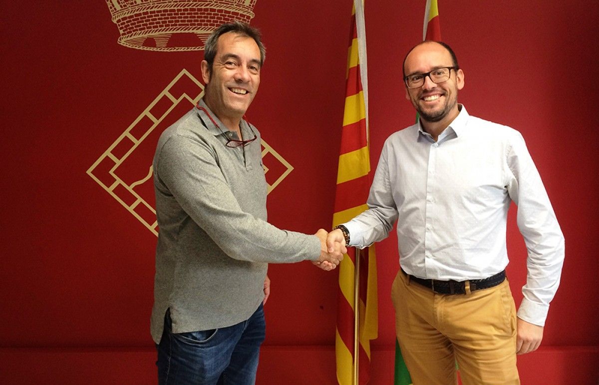 Signatura del conveni entre la Molina i el CCBerguedà. 