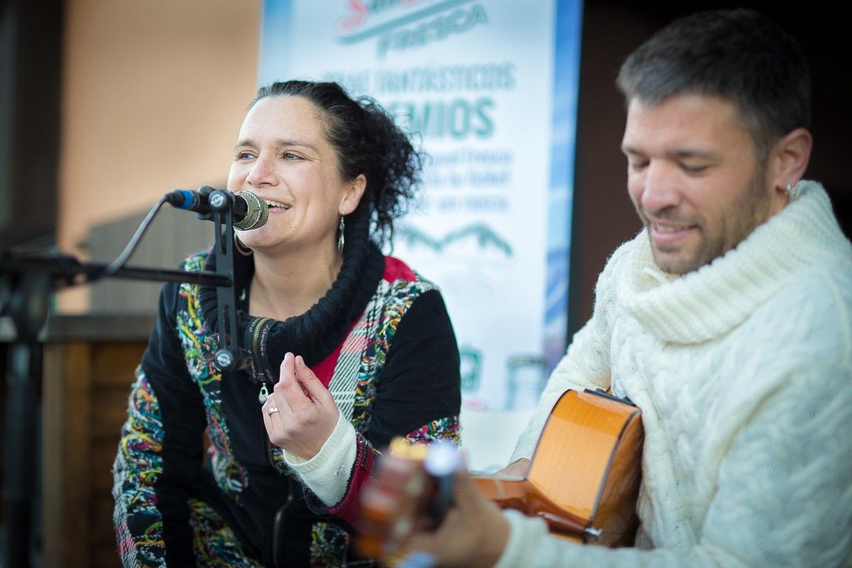 Laura Luceño (a l'esquerra) actuarà al sopar popular de dissabte, una de les propostes estrella del cap de setmana.