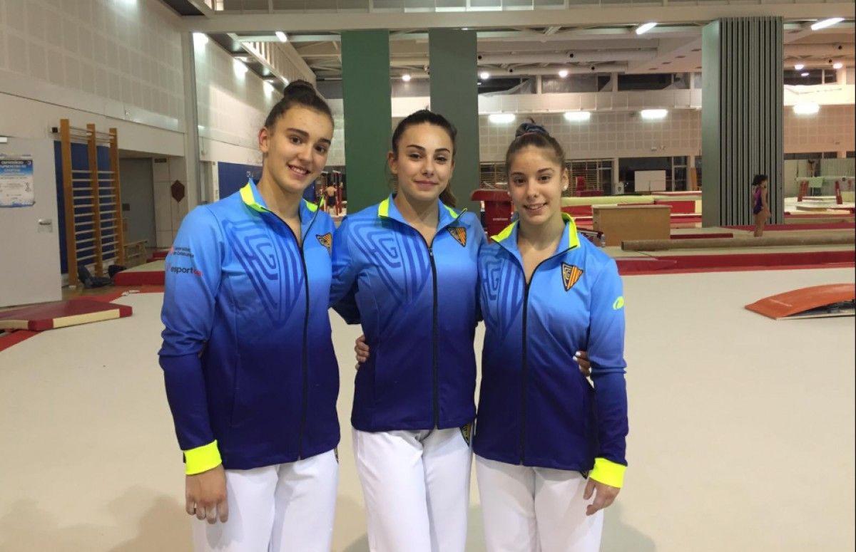 Les tres gimnastes de l'Egiba que participaran al prestigiós campionat anglès.