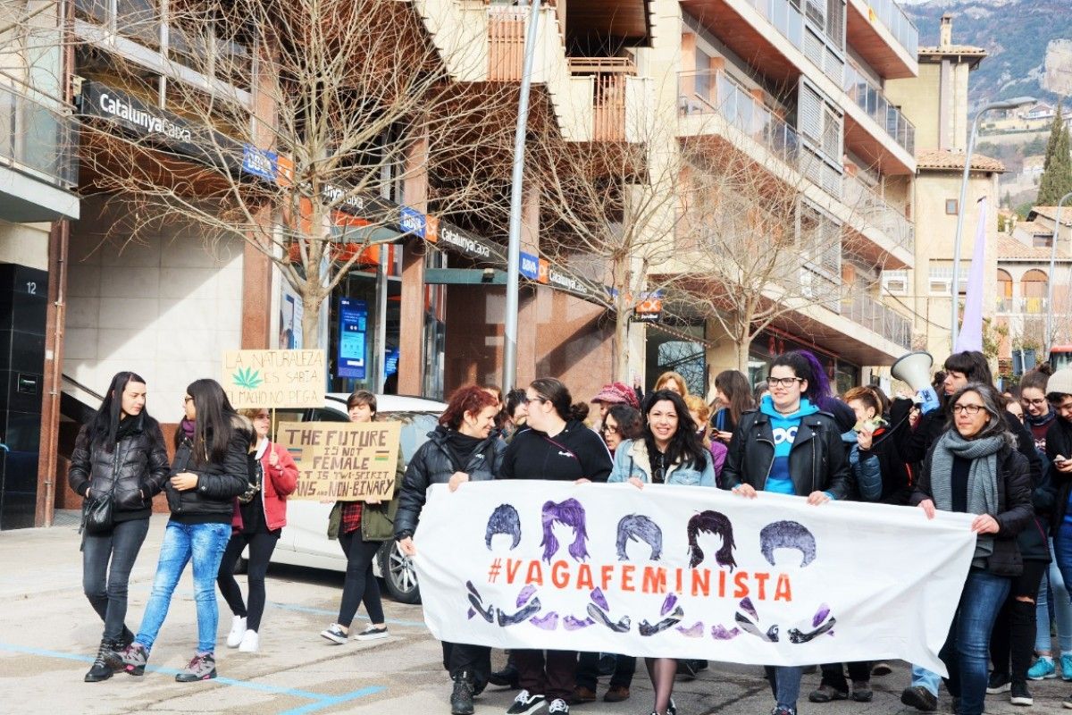 Manifestació feminista a Berga.