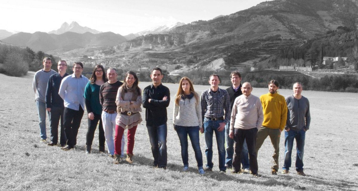 Fotografia de grup de la llista d'ERC a la Pobla en les municipals de 2015, encapçalada per Enric Pla.