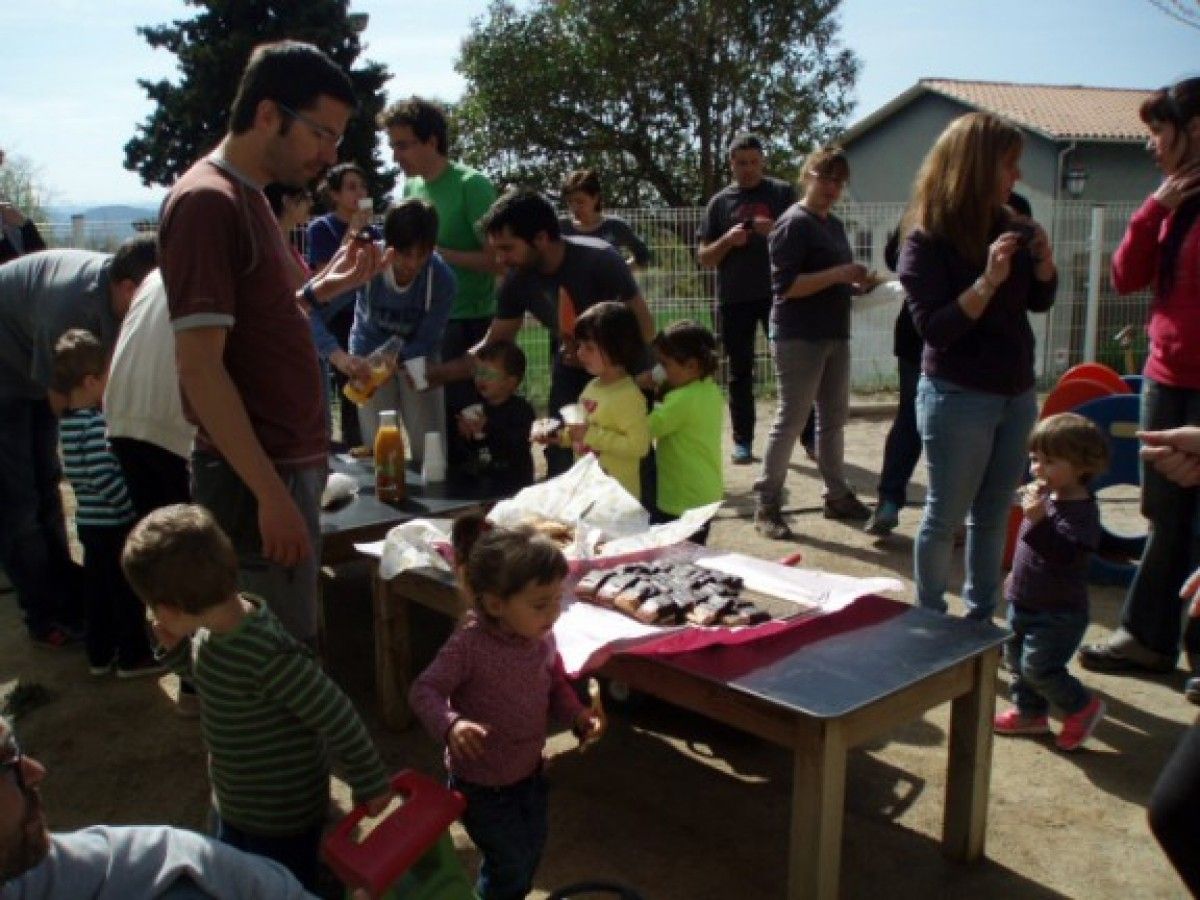 Activitats amb famílies a l'escola bressol Flor de Neu, de Berga.