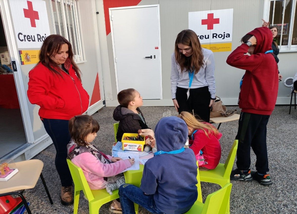 Un punt de primera atenció als refugiats de la Creu Roja