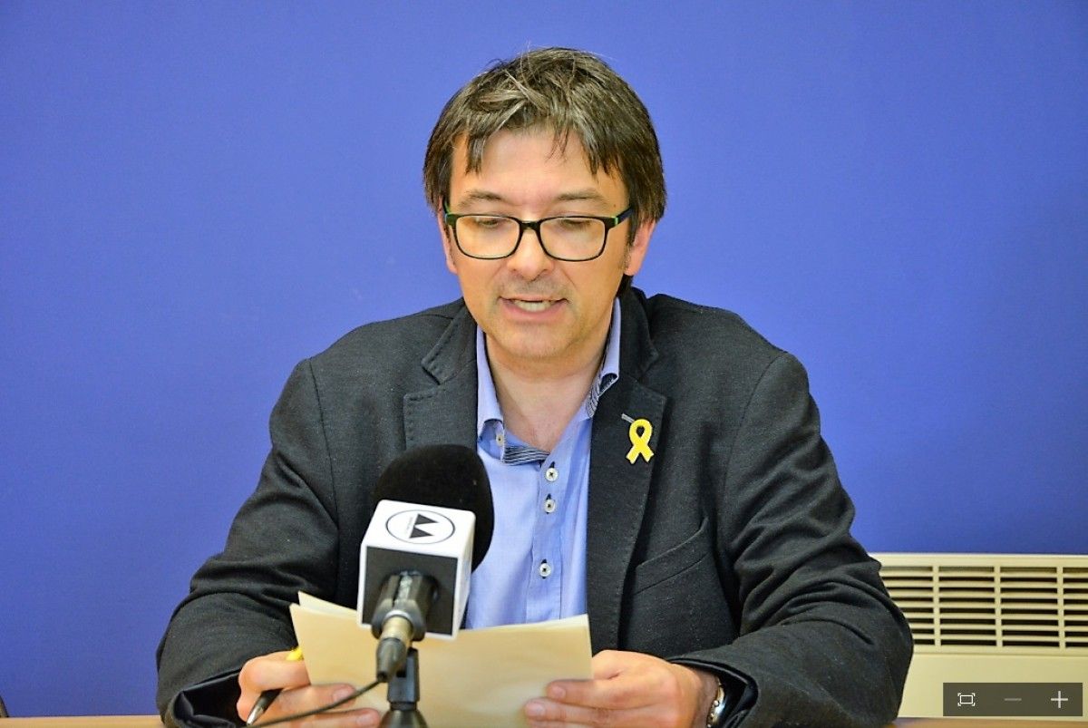 Ramon Minoves, portaveu del grup municipal del PDECat de Berga en roda de premsa.
