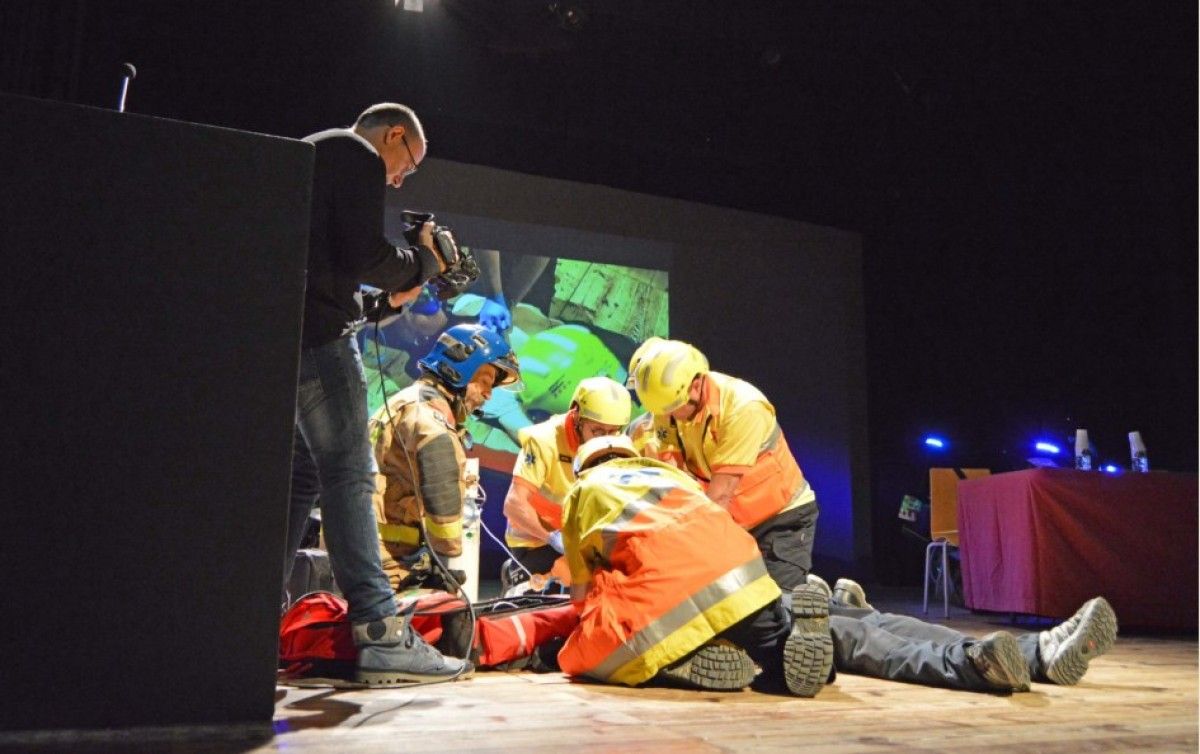 Imatge d'arxiu d'un simulacre d'accident al Teatre Municipal de Berga, en una edició passada del «Conductàlia»