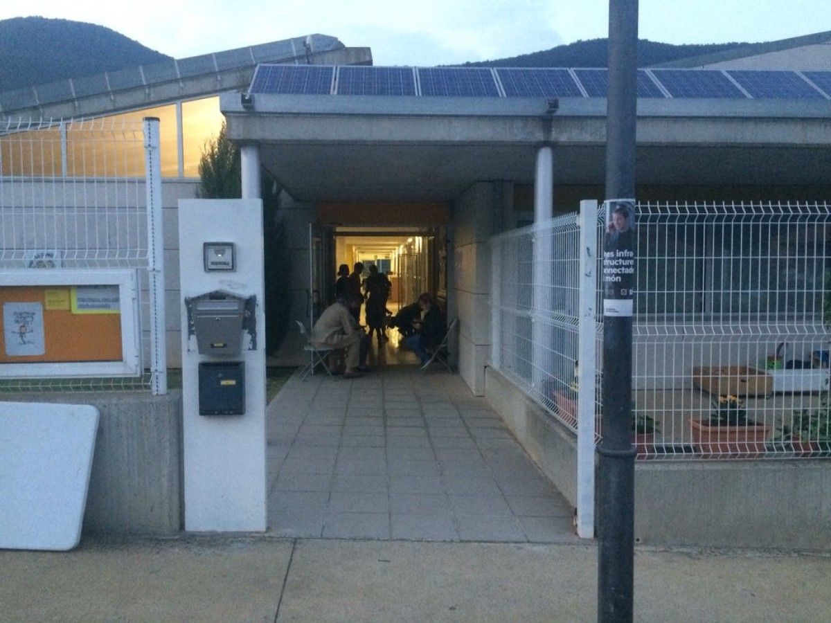 A l'escola Lluís Castells hi han tret les portes, tot coincidint amb el cap de setmana del referèndum.