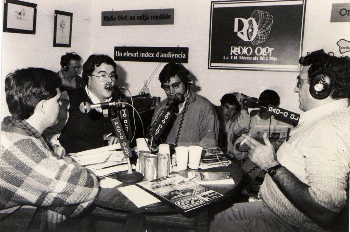 Alguns dels periodistes que participaven a «Cilindrada» des de Ràdio Olot.