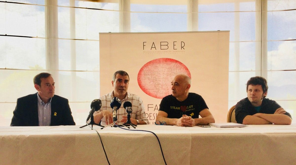 Pep Berga, Francesc Serés, Toni Moreno i Bernat Romagosa durant la presentació a l'Hotel Riu Fluvià.