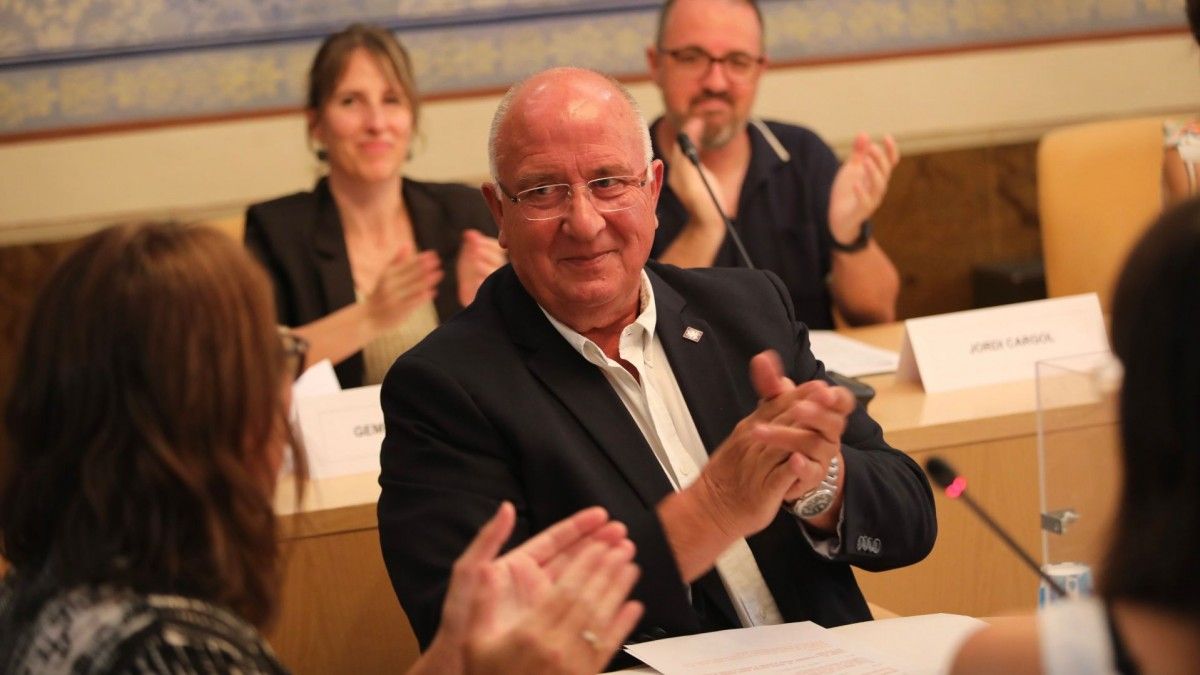 Santi Reixach en el moment que ha estat investit nou president del Consell Comarcal de la Garrotxa