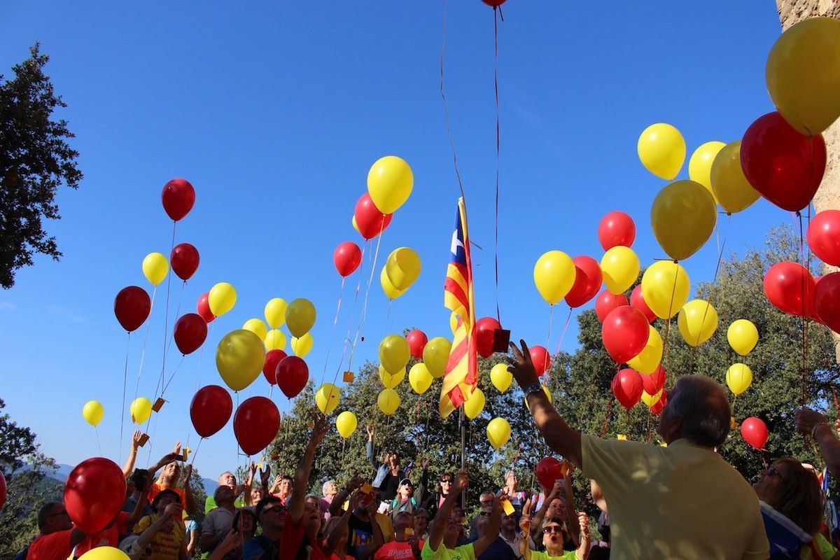 Els globus del «Vol d'Il·lusions» es van tornar a enlairar durant la Diada a la Tore Canadell.