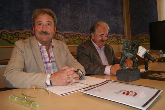 Josep Andrés i Joan Espona durant la presentació dels premis.