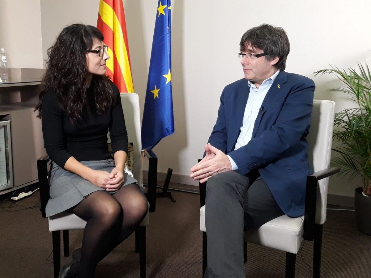 Maria Vidal, autora d'«El carrer», es va reunir el passat 10 de novembre amb el president Carles Puigdemont.