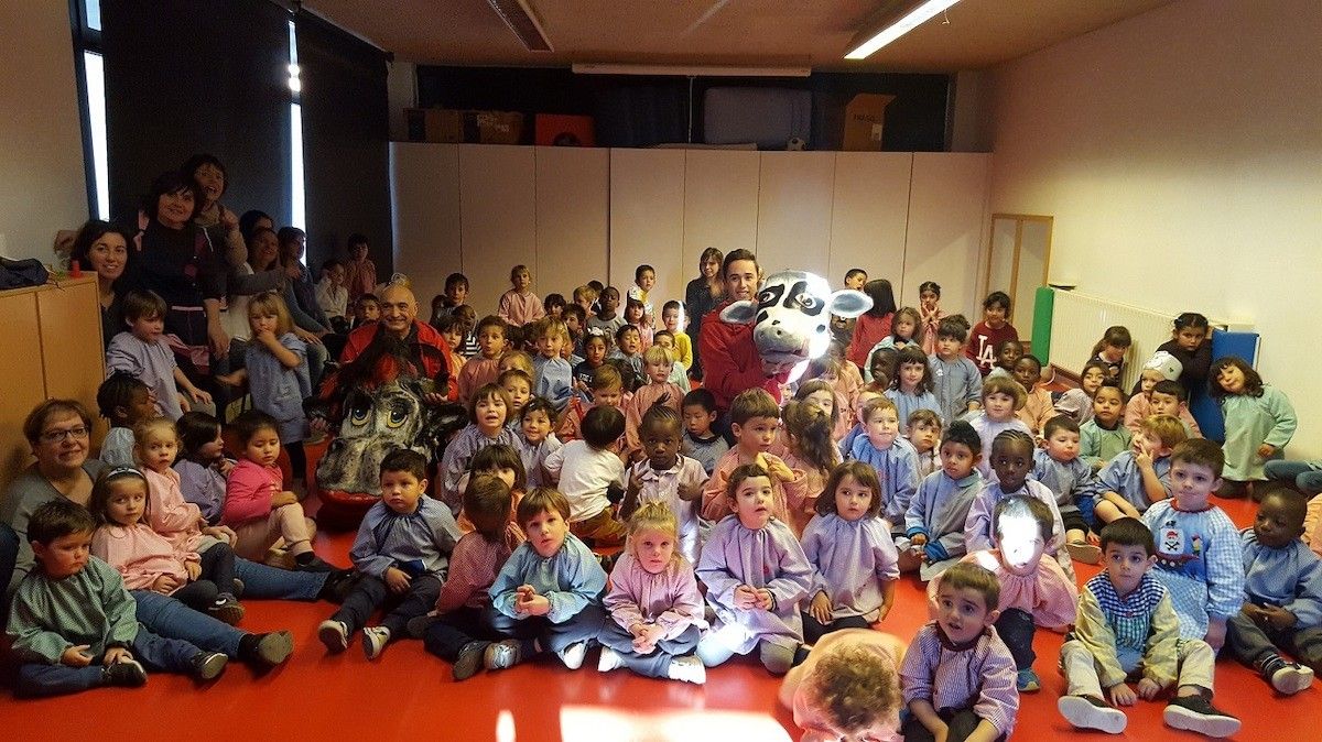 El passat 19 de desembre es va presentar el primer dels capgrossos als alumnes més petits de l’escola de Sant Roc.
