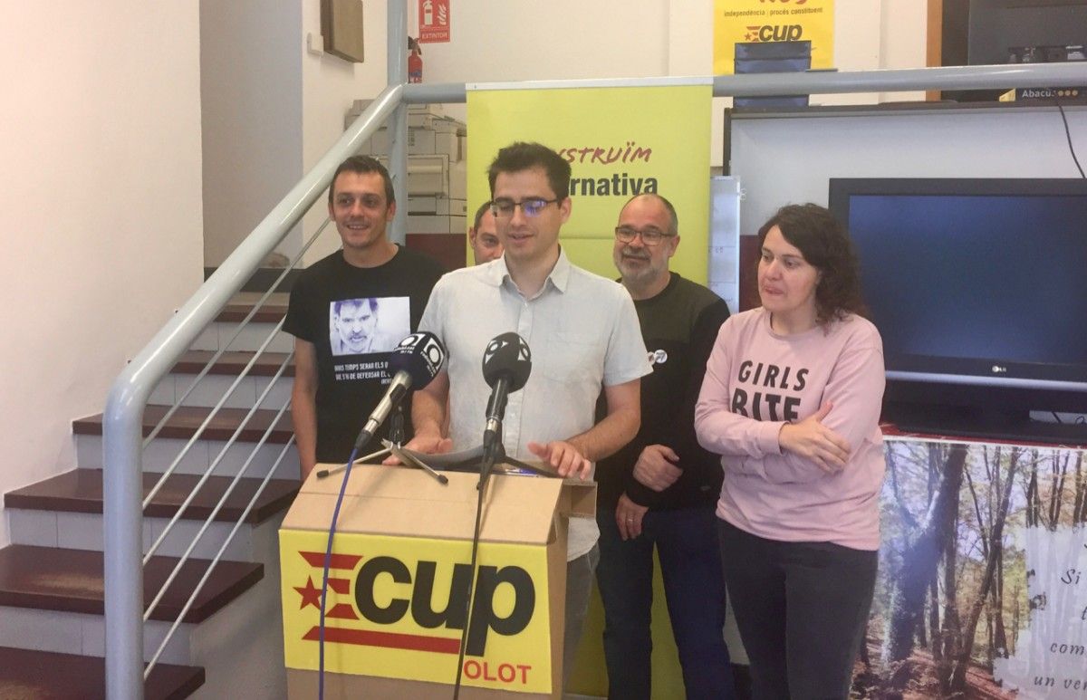 Jordi Gasulla ha presentat el pla de transició energètica de la CUP Olot.
