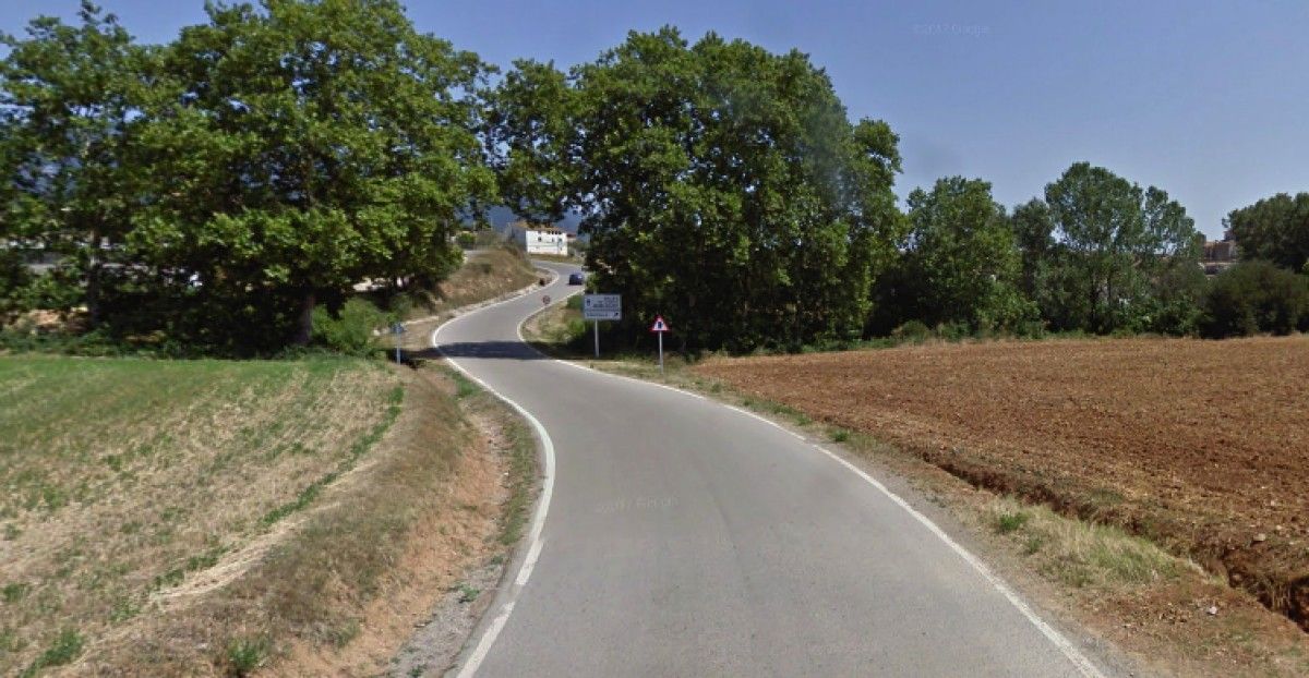 La carretera GI-5232 de Tortellà a Montagut
