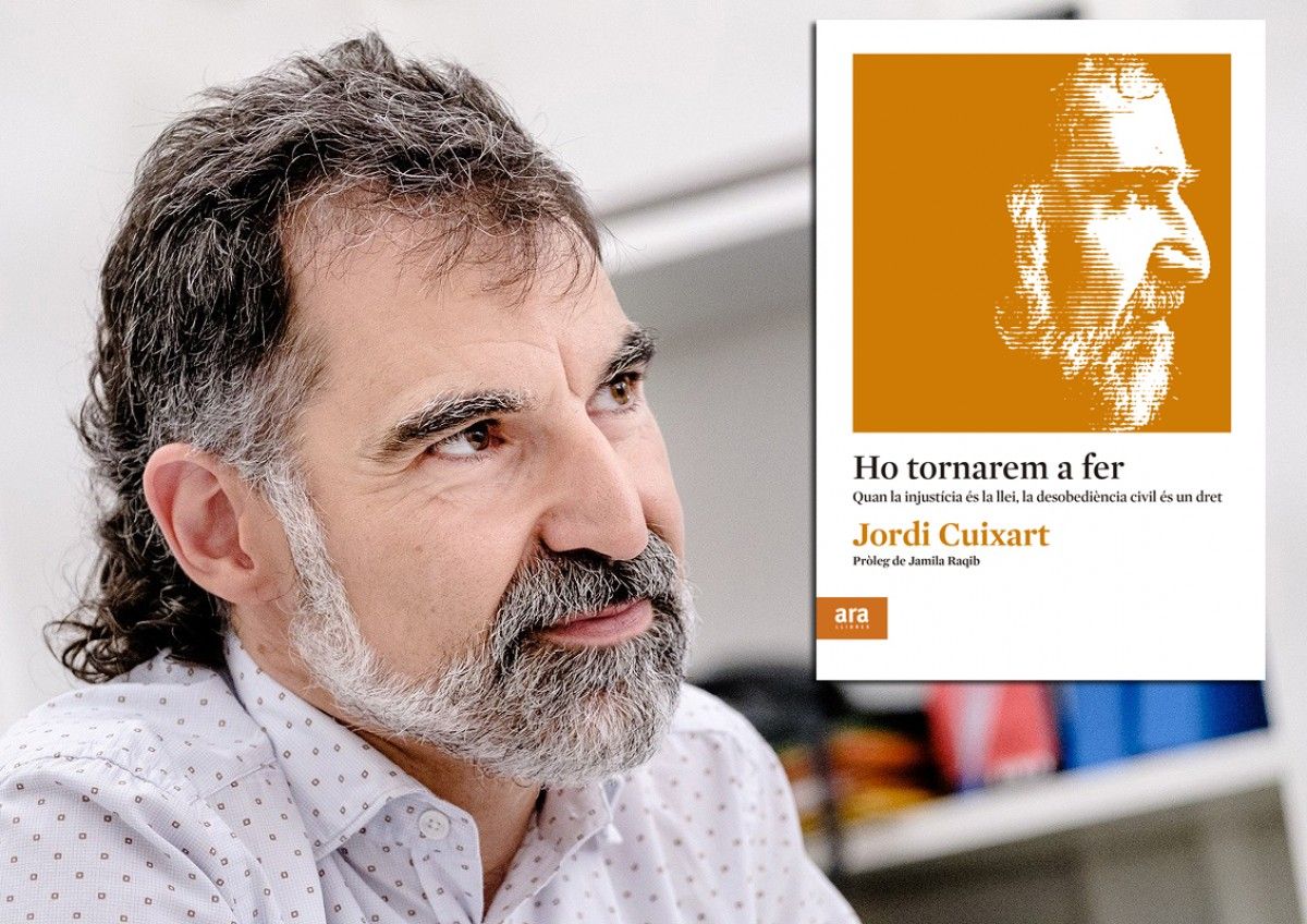 Jordi Cuixart i la portada del seu llibre.