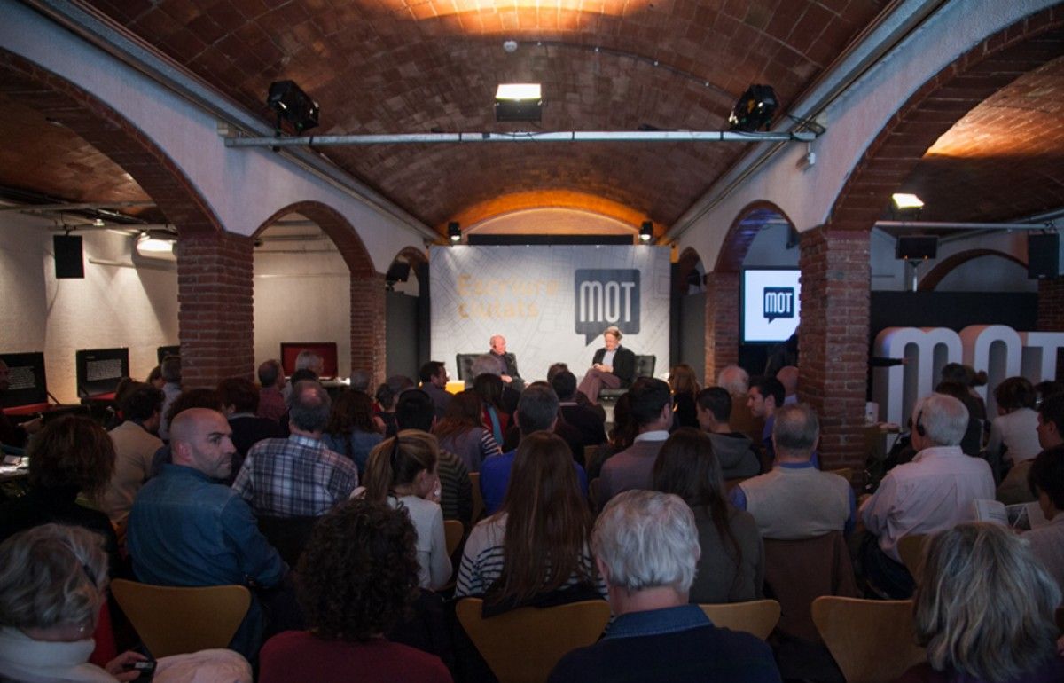 El MOT uneix Girona i Olot a través de la literatura