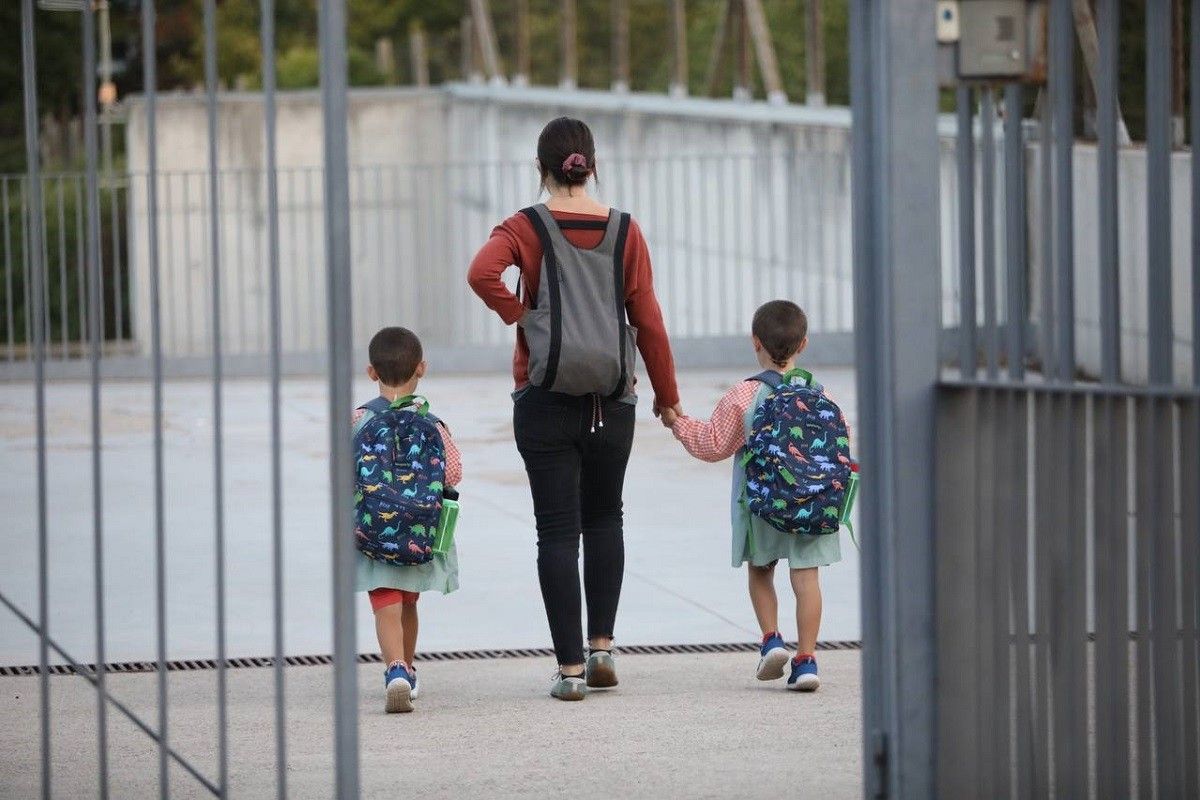 A la comarca hi ha 1.750 alumnes que estudien fora del municipi on viuen