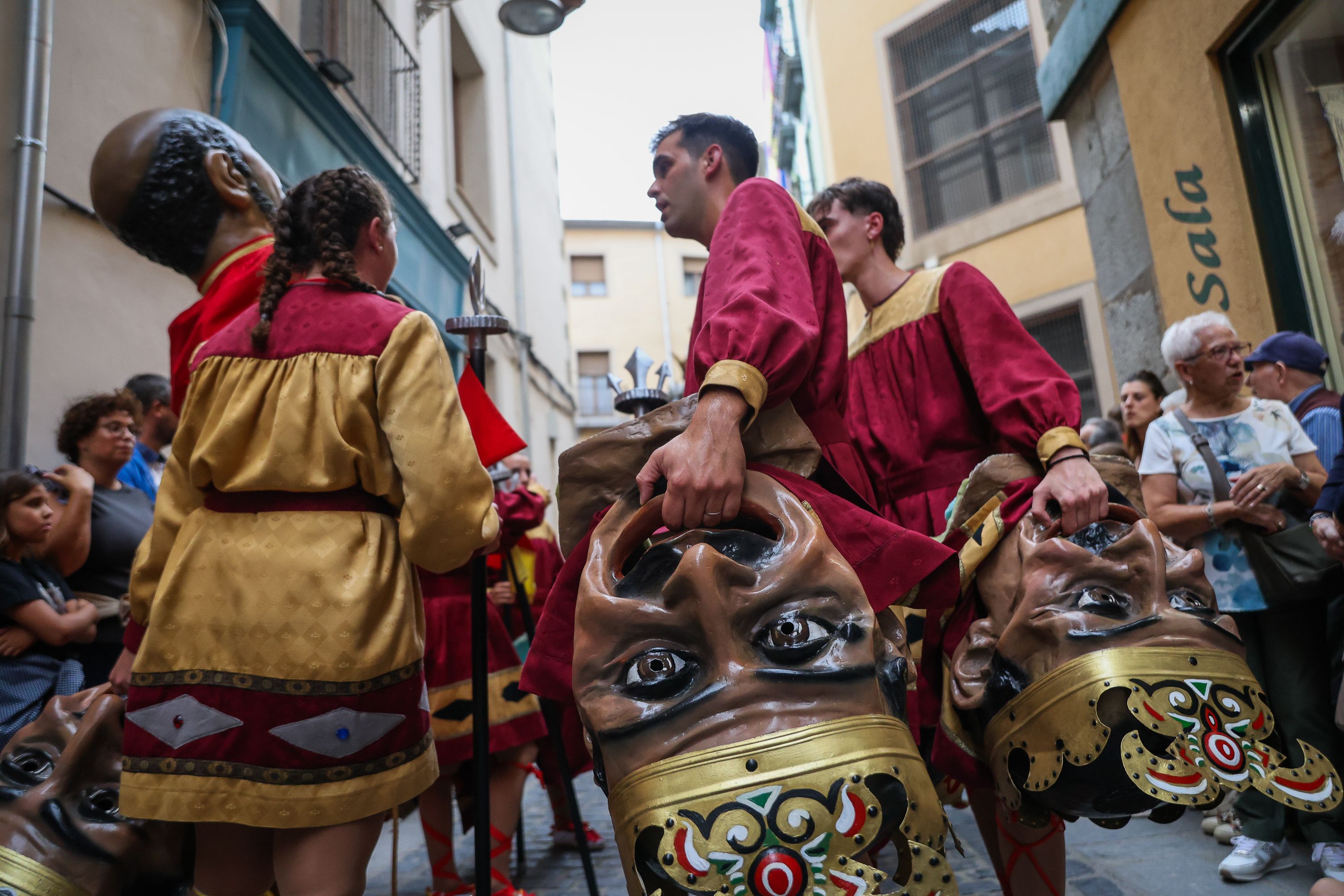 Festes del Tura 2024: Cercavila de la faràndula olotina