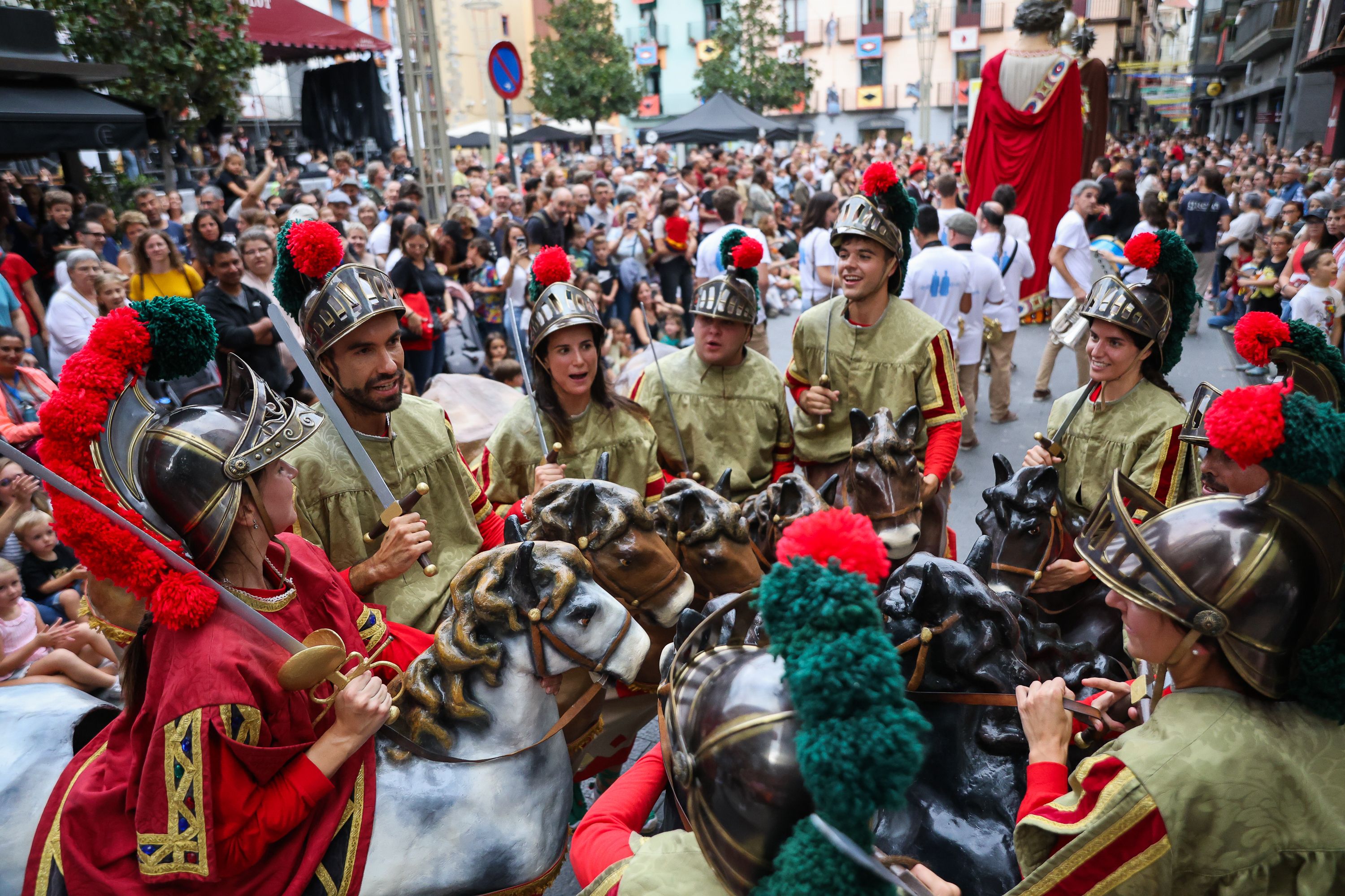 Festes del Tura 2024: Cercavila de la faràndula olotina