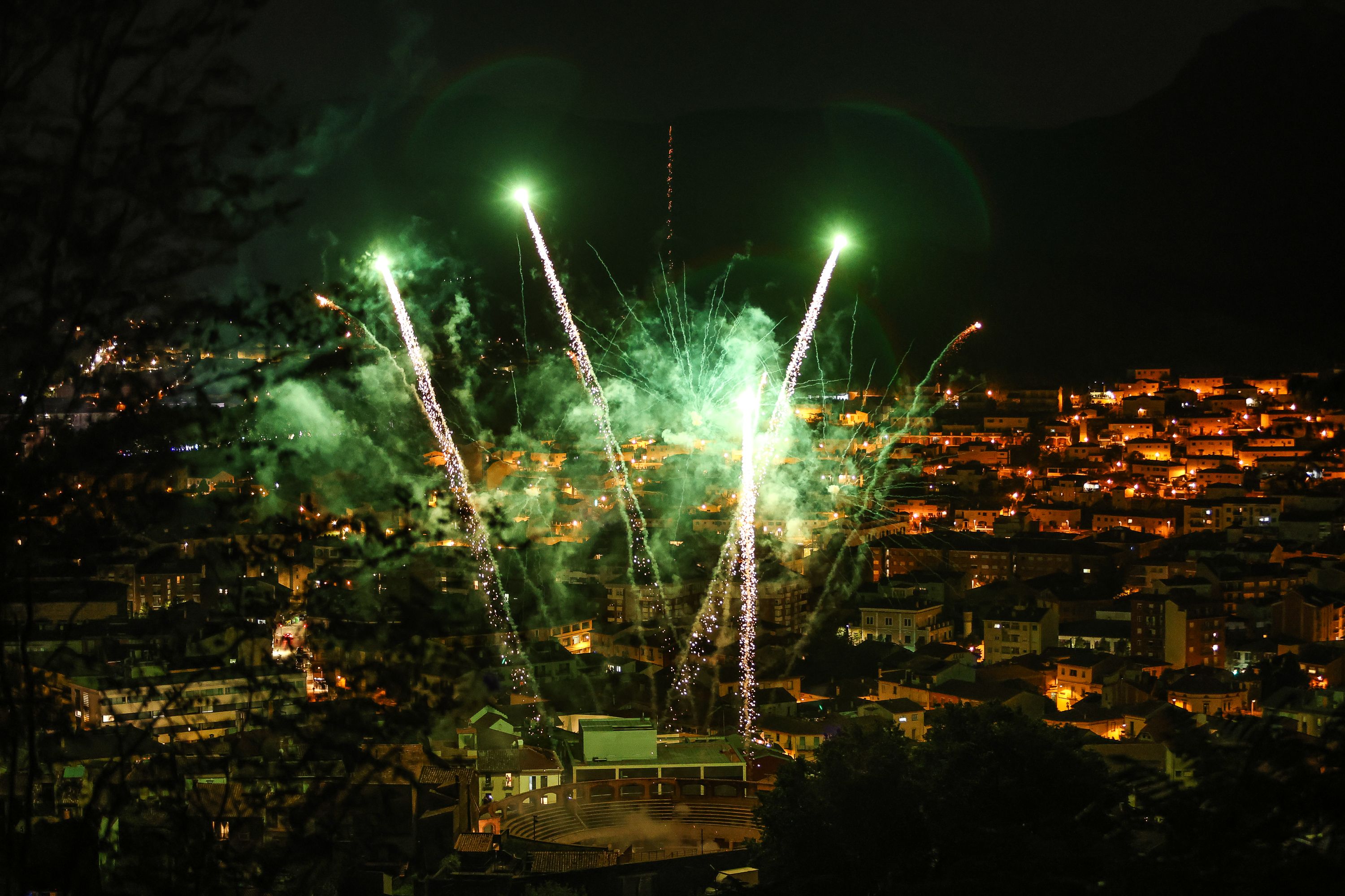 Galeria Festes del Tura 2024: castell de focs i ball de les espelmes