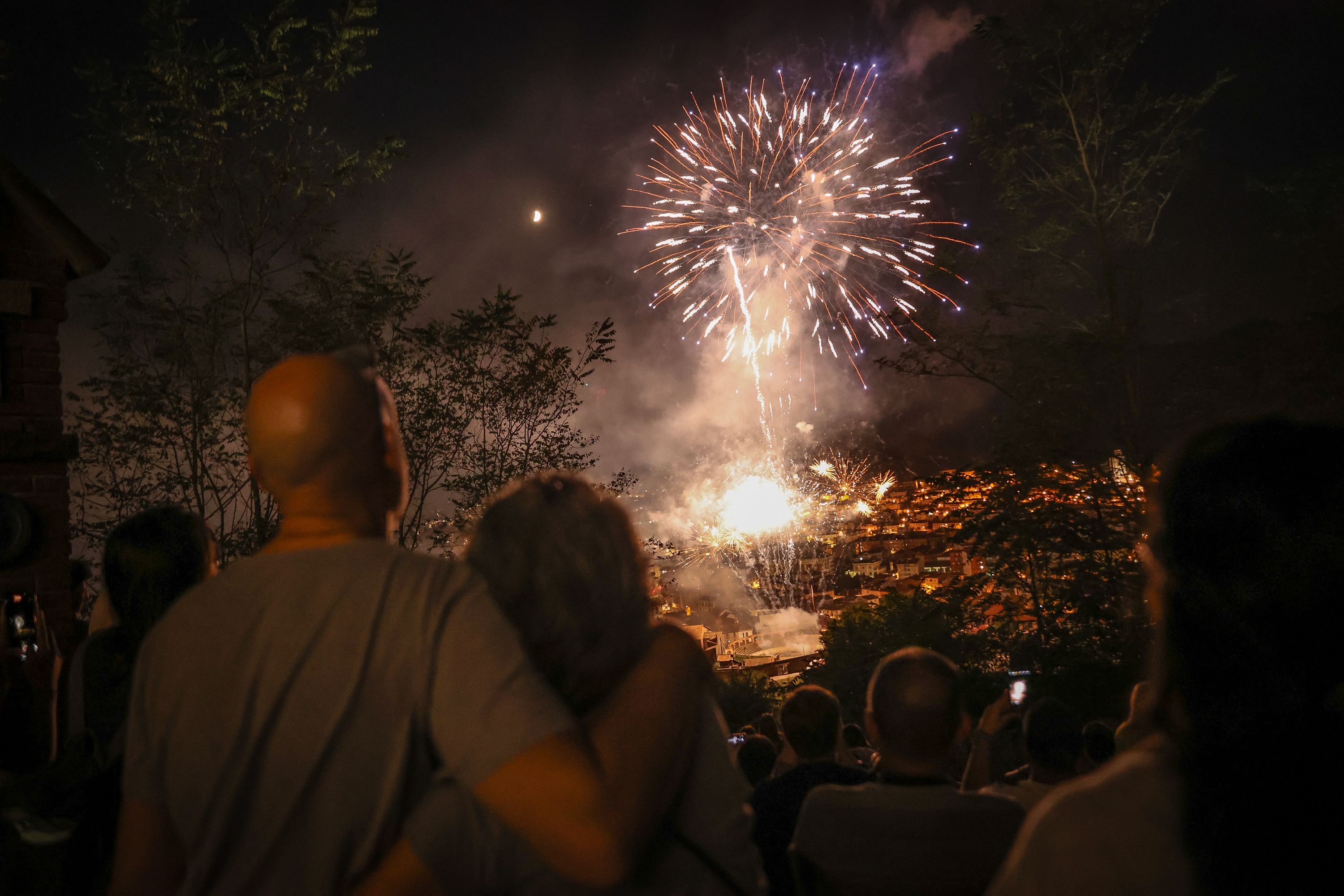 Galeria Festes del Tura 2024: castell de focs i ball de les espelmes