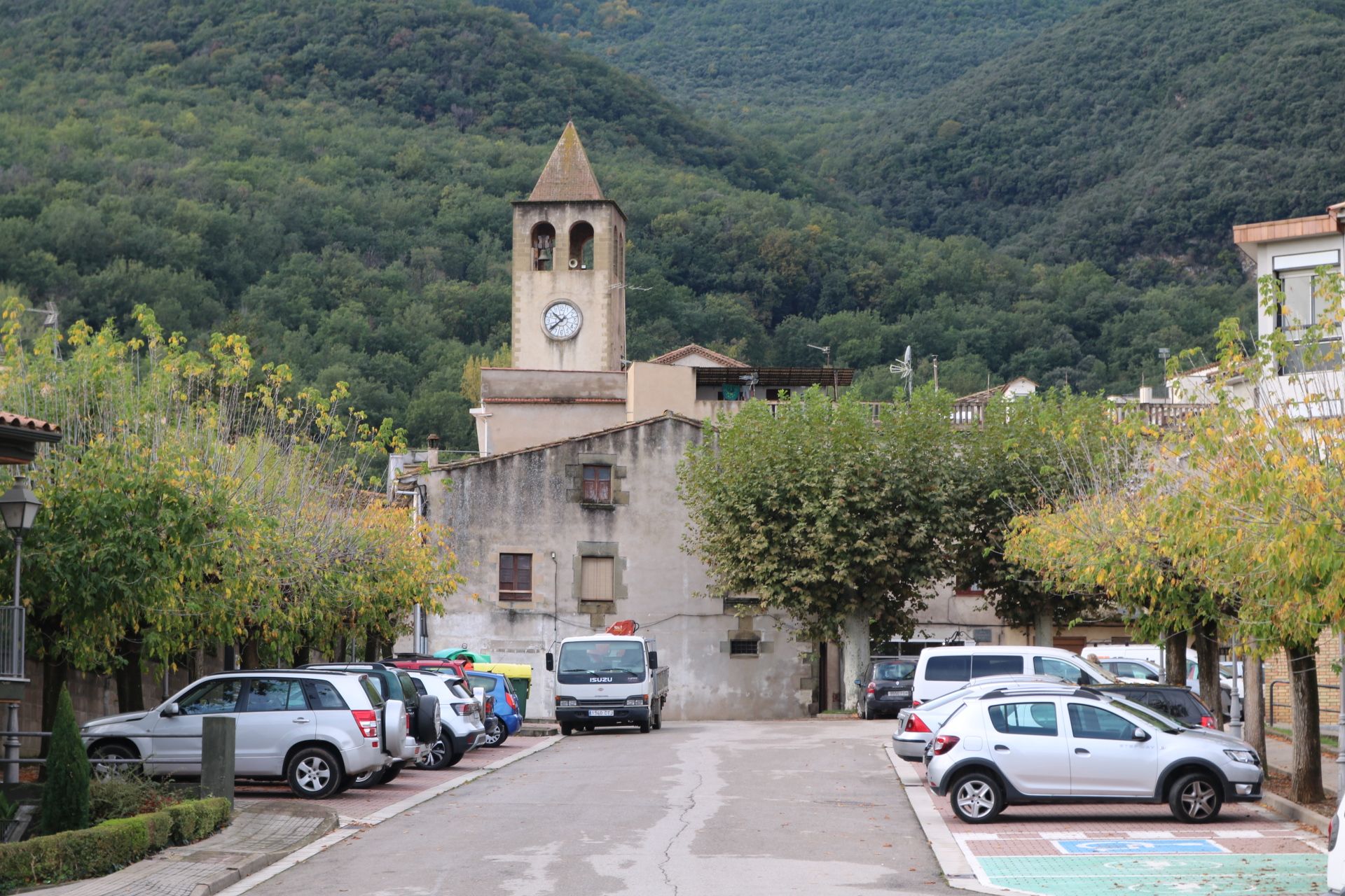 El poble de les Planes d'Hostoles