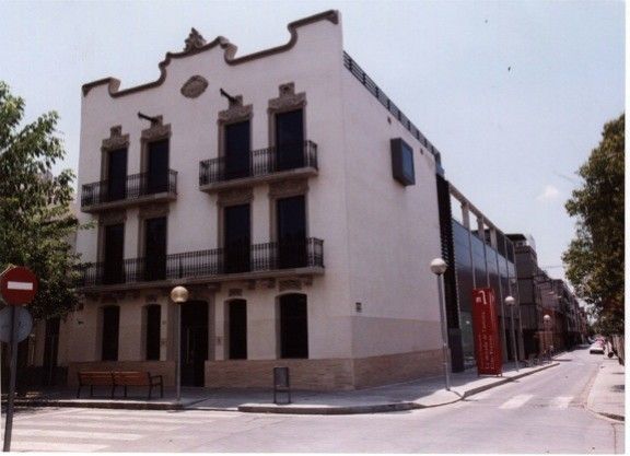 Façana del Museu Abelló de Mollet