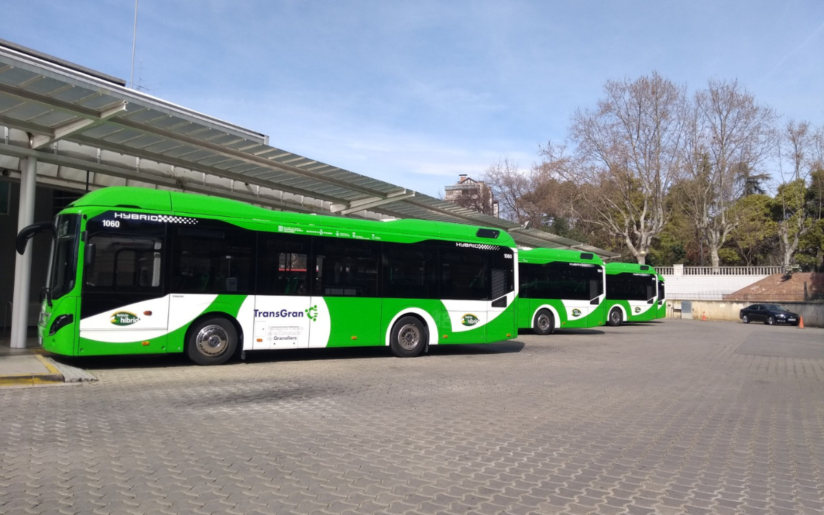 Transgran incorpora dos nous autobusos a les línies L1 i L6