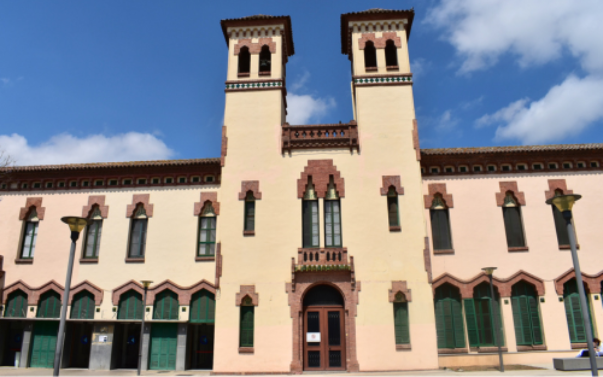 Façana de l'edifici històric de l'Hospital de Granollers