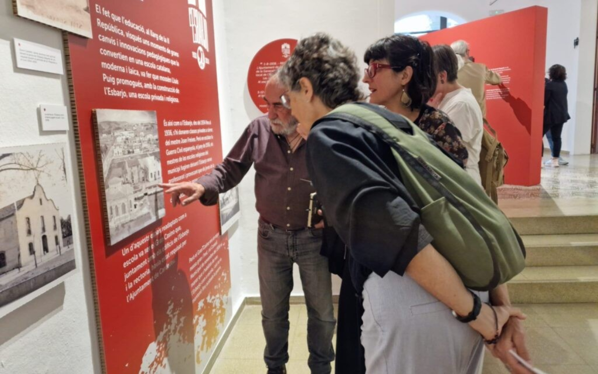 Visitants al Museu Tomàs Balvey