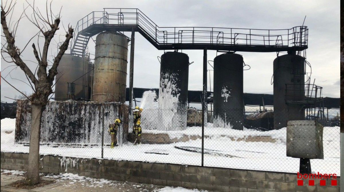 Aspecte de la fàbrica després de l'incendi.