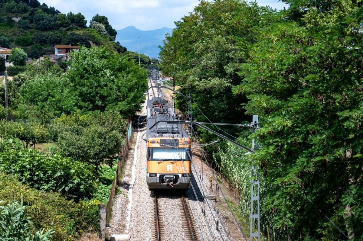 Afectacions a la mobilitat de la línia de tren R3 per les obres de desdoblament 
