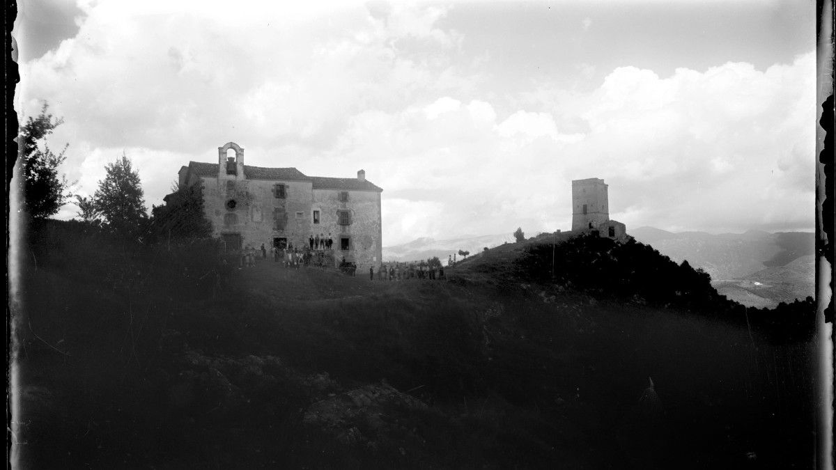 Santuari de Puiggraciós. Montmany de Puiggraciós c. 1920. Font Arxiu General de la Diputació de Barcelona
