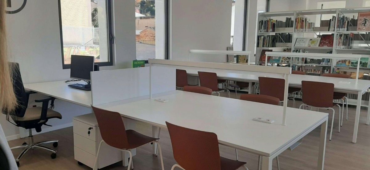 La nova biblioteca està ubicada a les escoles velles