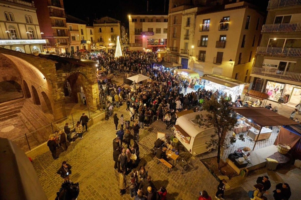 Imatge del Mercat de Nadal, a la plaça de la Font del Lleó