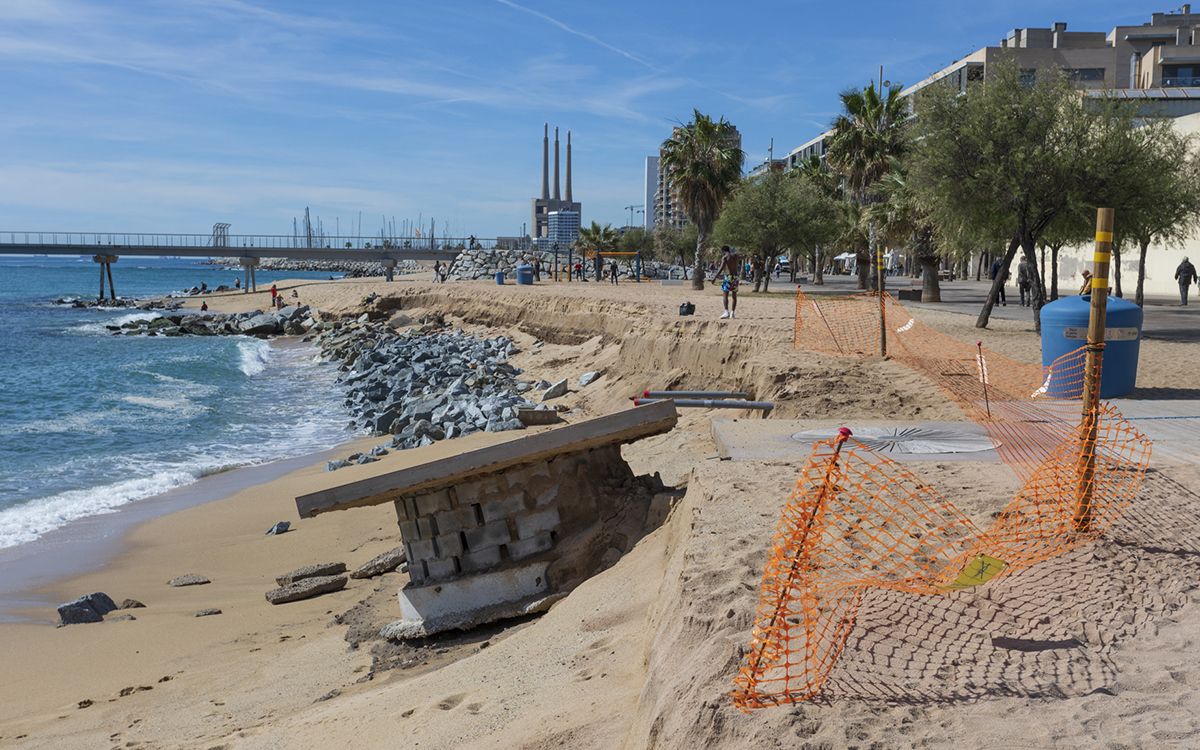 El temporal Nelson s'ha endut bona part de les platges del Barcelonès Nord