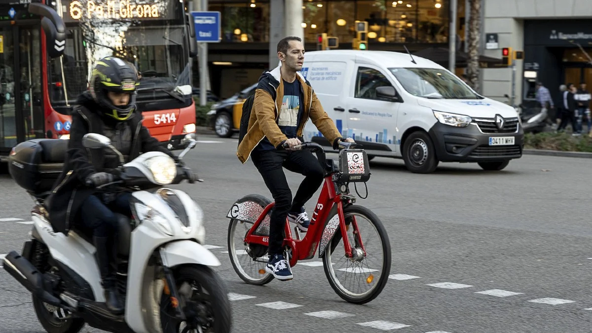 Vehicles circulant per Barcelona