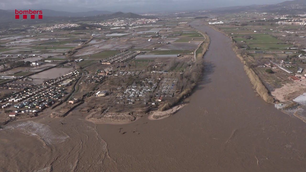 Un càmping inundat a la desembocadura de la Tordera pel temporal Glòria