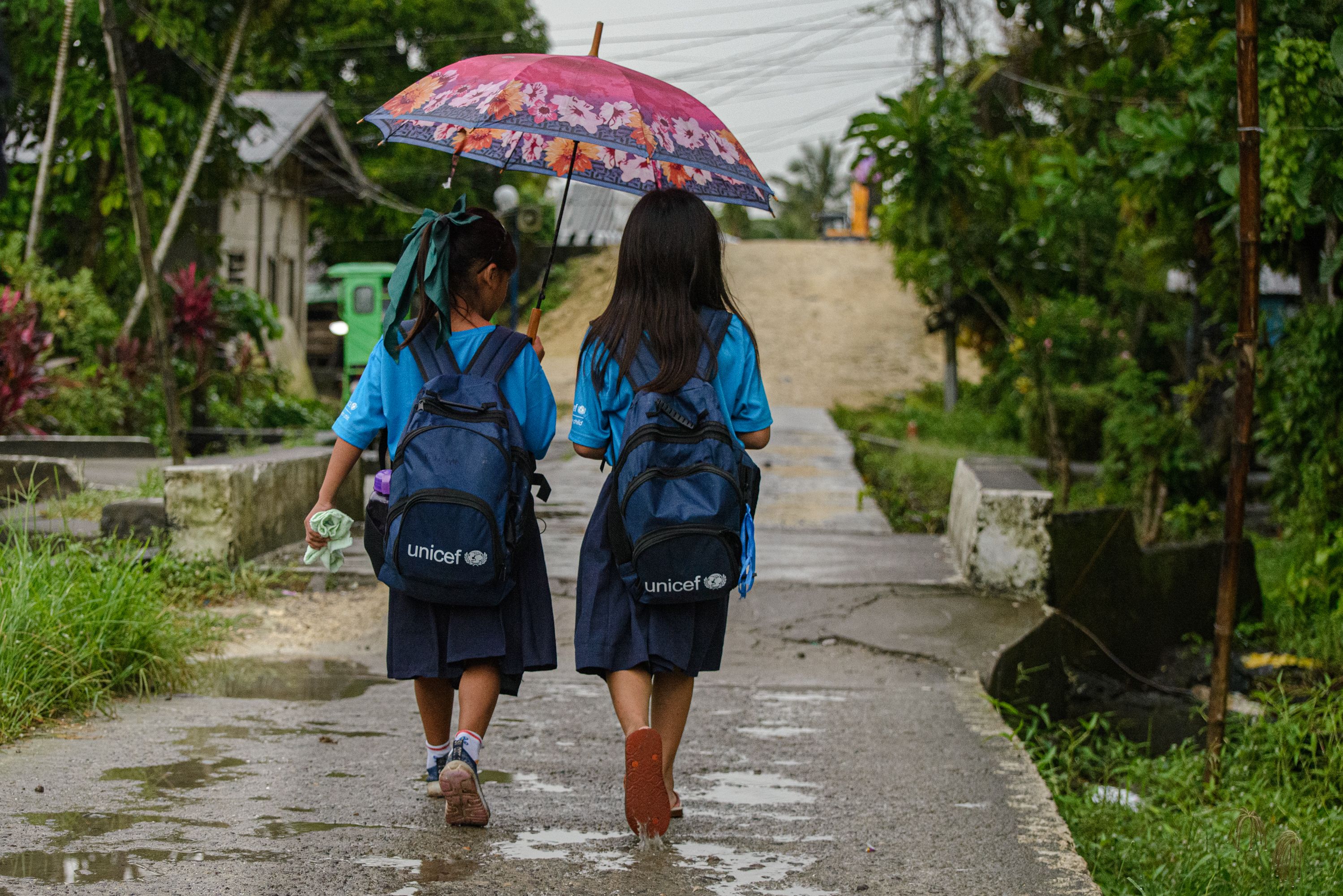 Més de 240 milions d'alumnes, en països com Filipines, van resultar afectats per la crisi climàtica